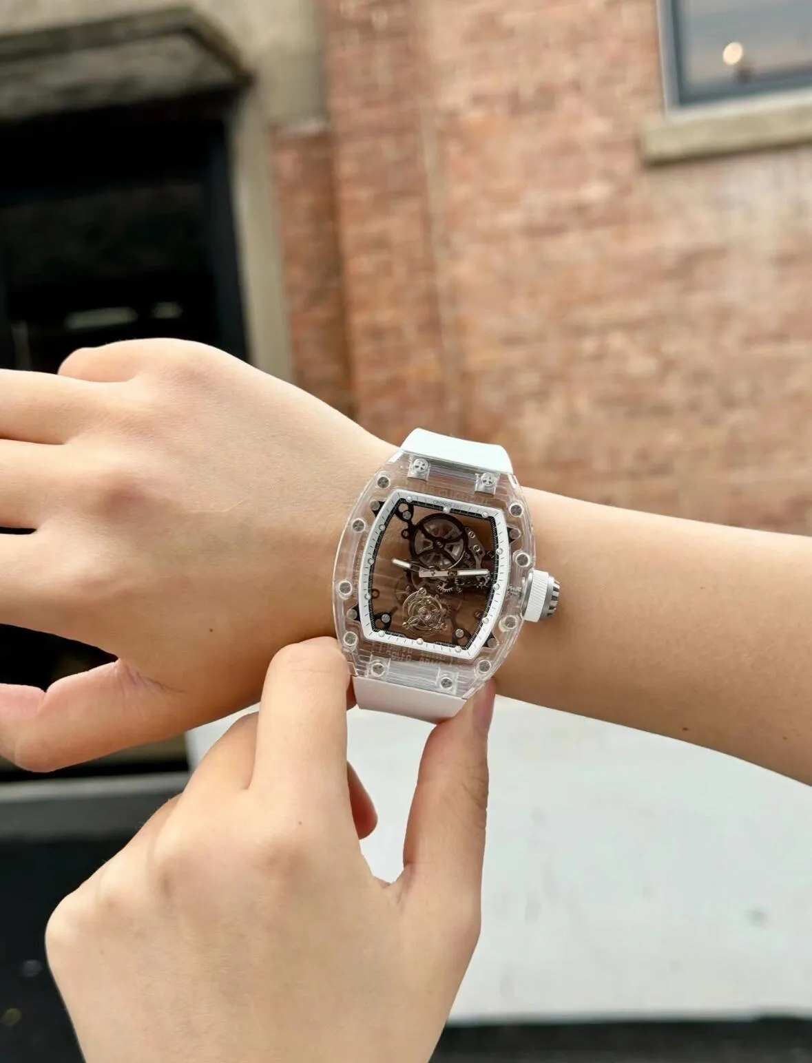 TOURBILLON SAPPHIRE WHITE