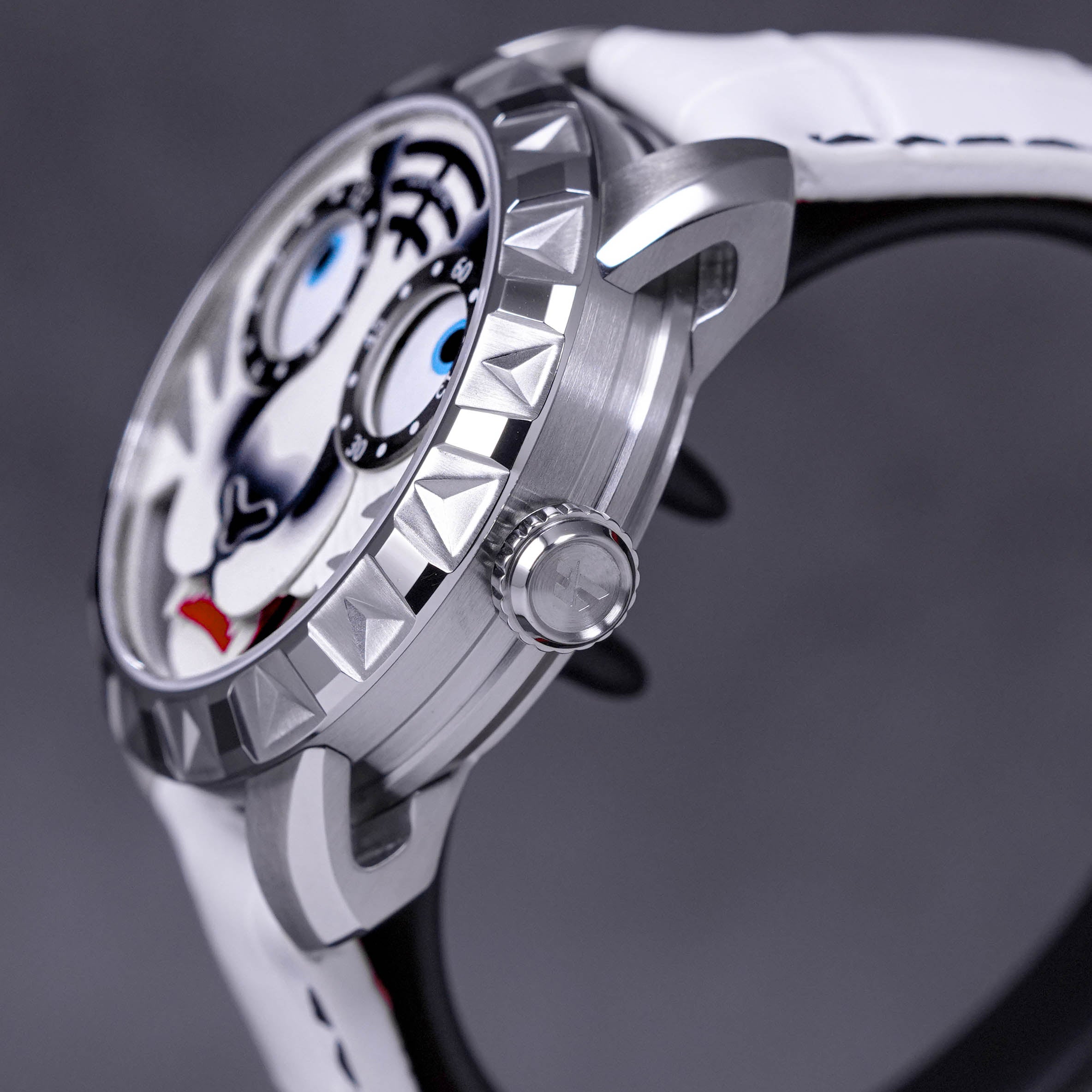 LUCKY HARVEY WHITE TIGER – kronometry.id